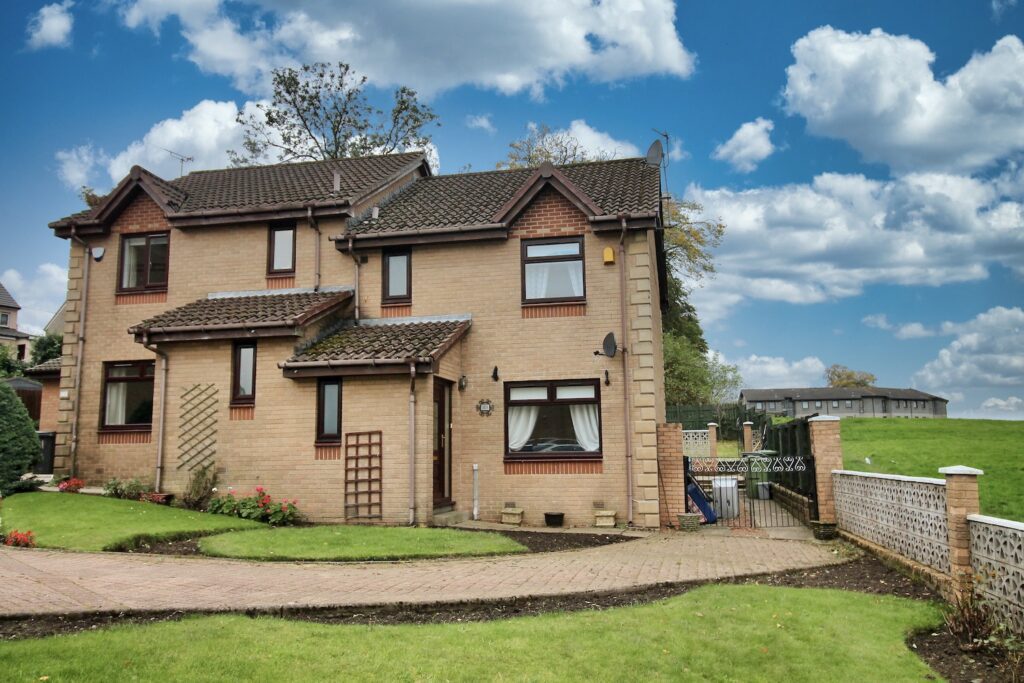 Sinclair Gardens, Bishopbriggs G64 1NU