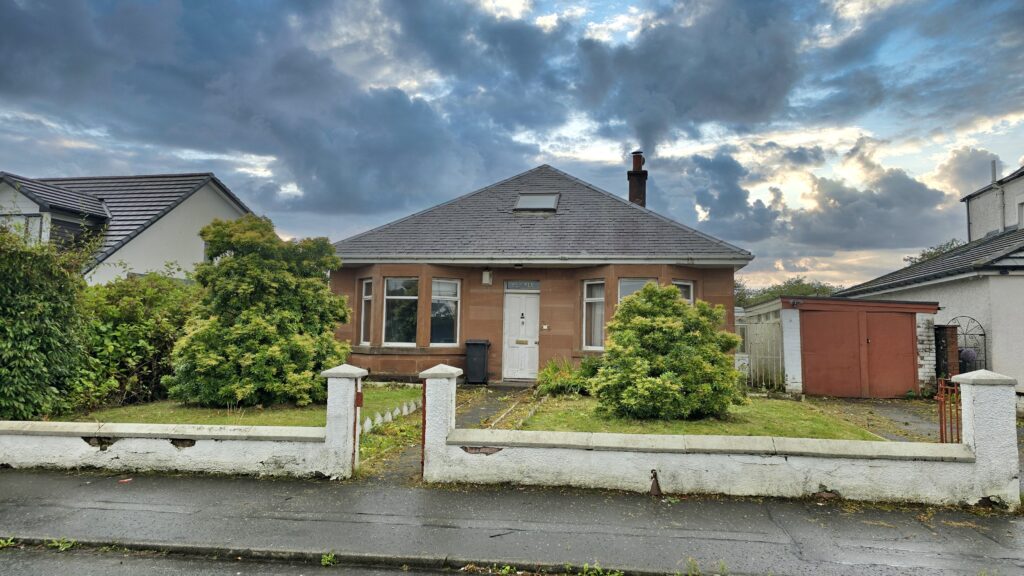 Brackenbrae Avenue Bishoprbiggs G64 2BW