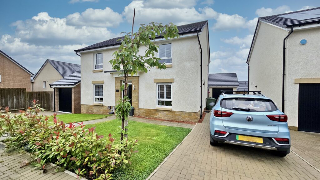 Leck Wynd Wallacefields Glasgow G33 1GS